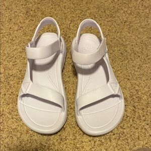 Teva hurricane purple Classic White Sandals size 10